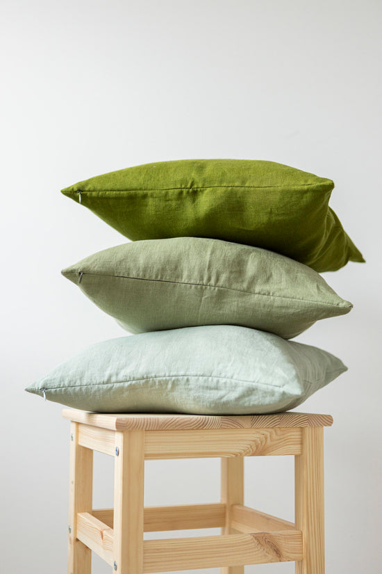 Linen pillowcases with zipper closure in various colors (Set of 2)