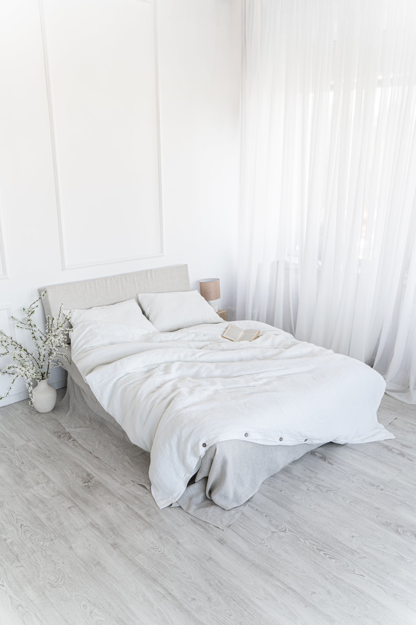 Linen Bedding Set: Duvet Cover + 2 Linen Pillowcases