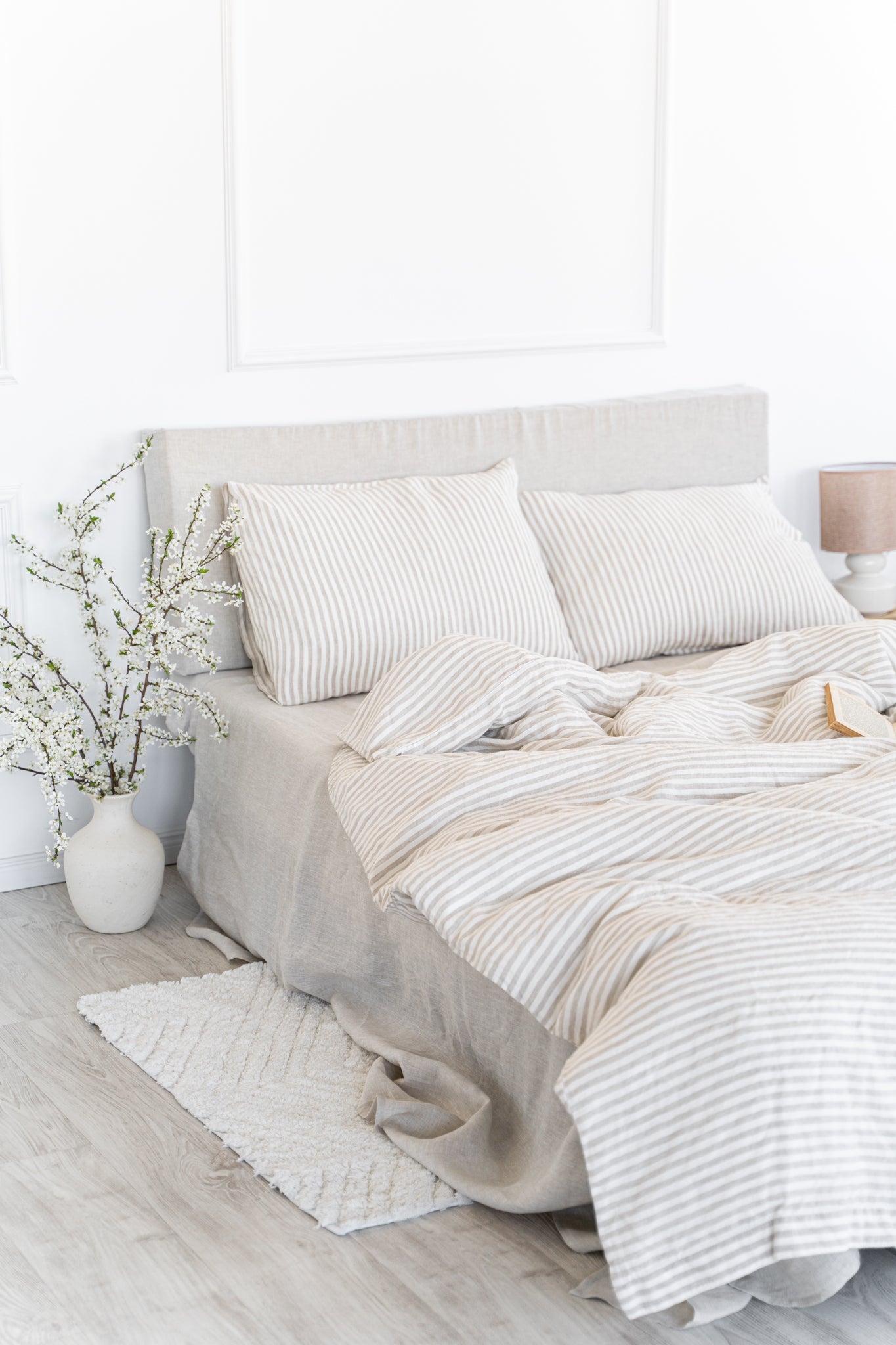 Linen bedding set: linen duvet cover + 2 linen pillowcases