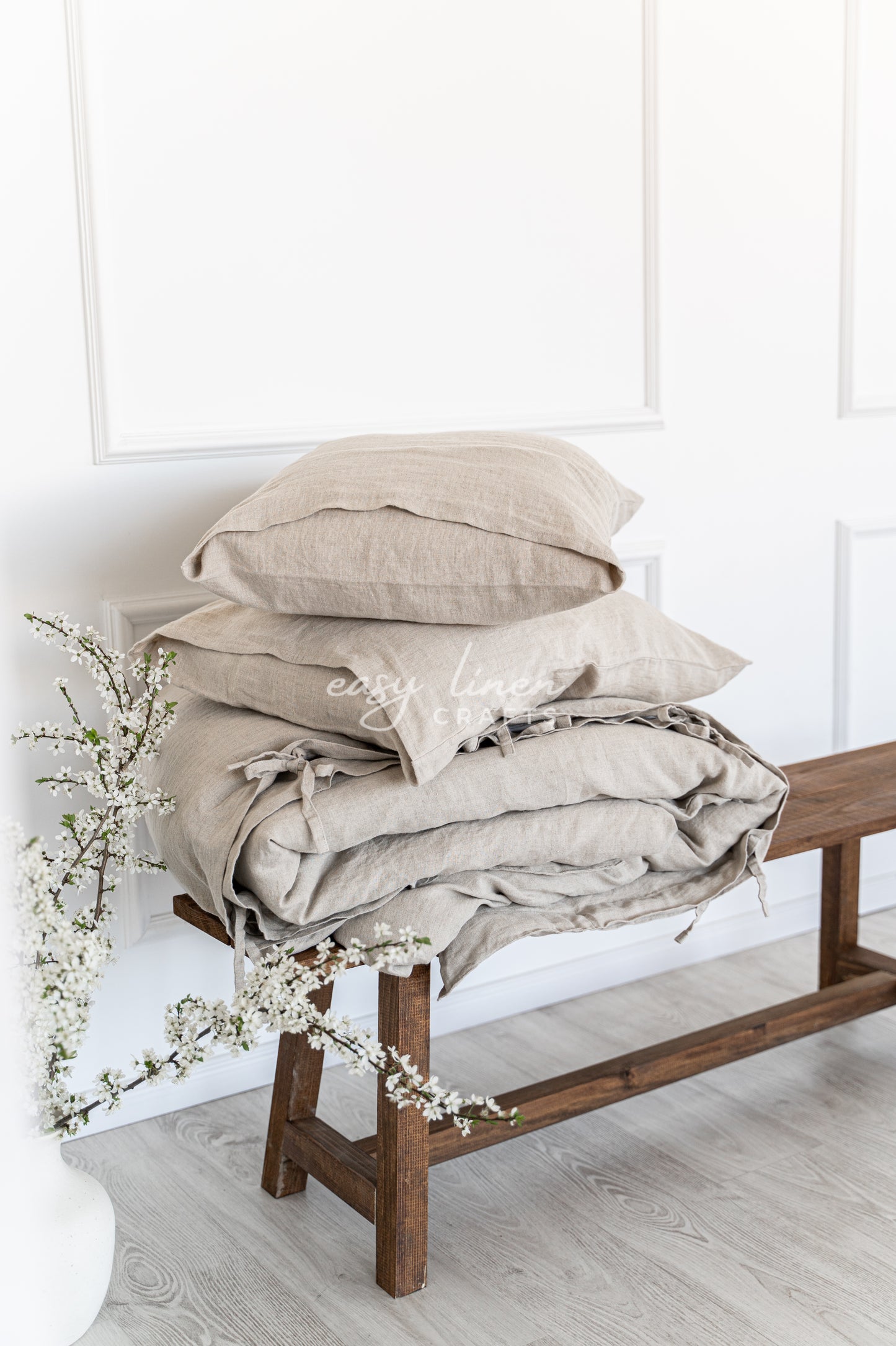 Linen bedding set: linen duvet cover with ties + 2 linen pillowcases