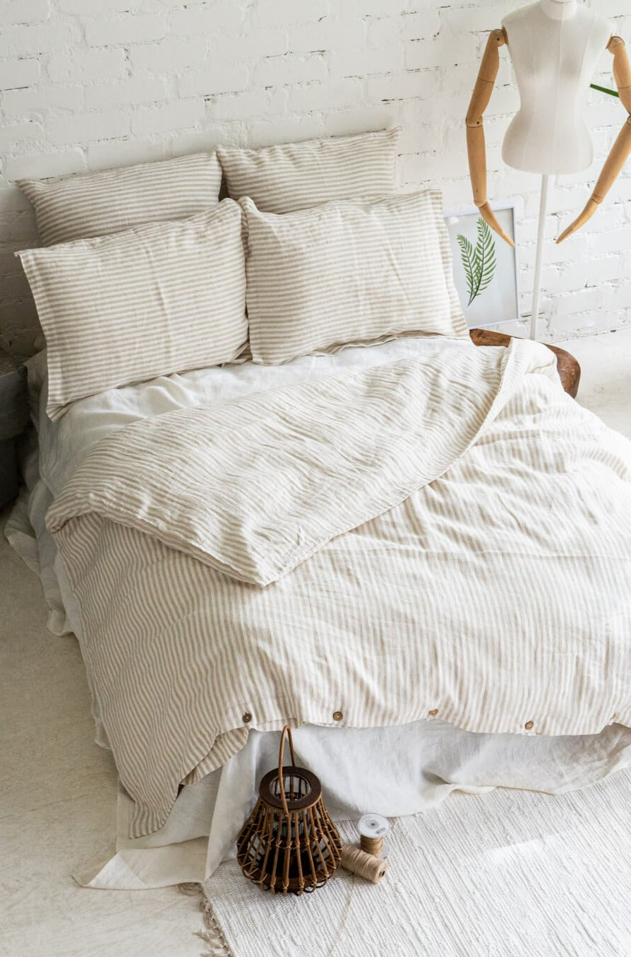 Linen pillow cover with envelope closure in Striped Natural color