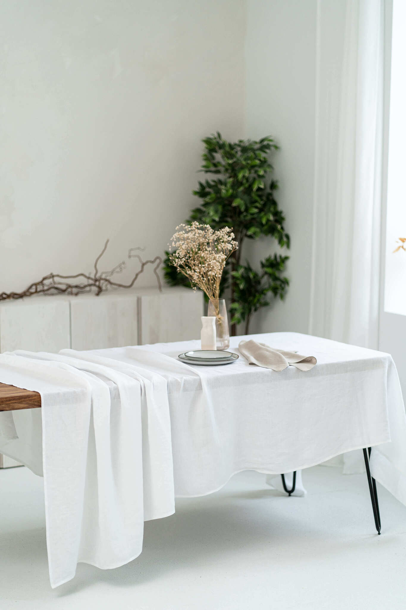 Where to buy white deals linen tablecloths