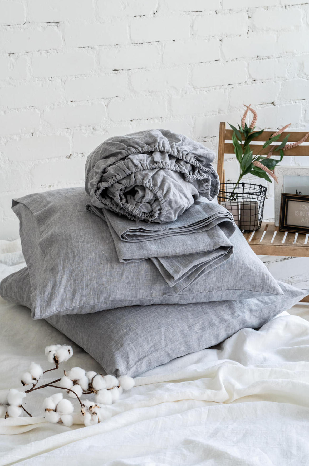 Linen sheet set in Melange Gray color: linen fitted sheet, linen flat sheet and 2 linen pillowcases