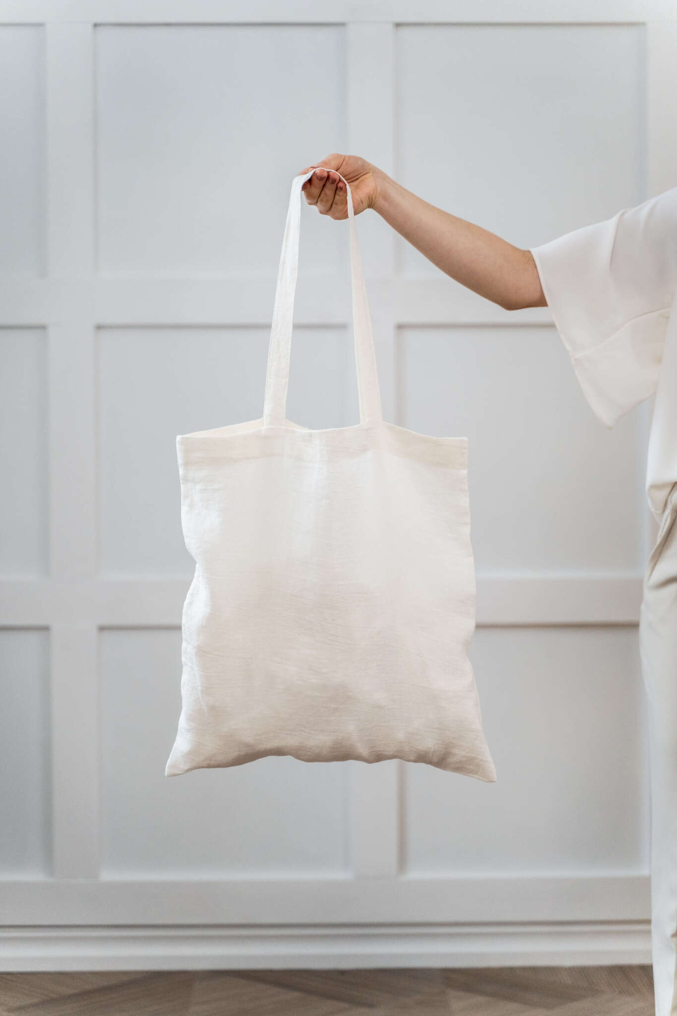 Linen tote bag